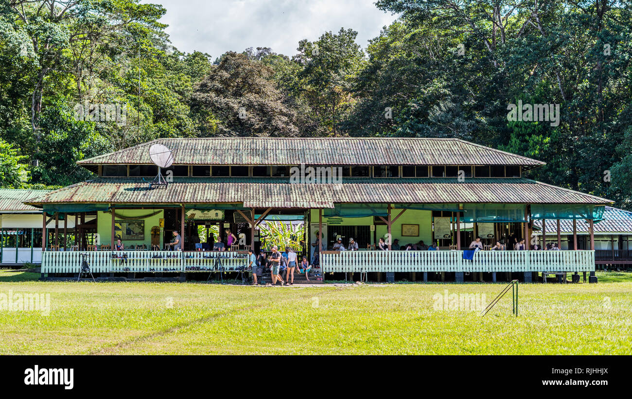 A nice photo of the Sirena Ranger Station full of tourists in the Corcovado National Park, Costa Rica Stock Photo