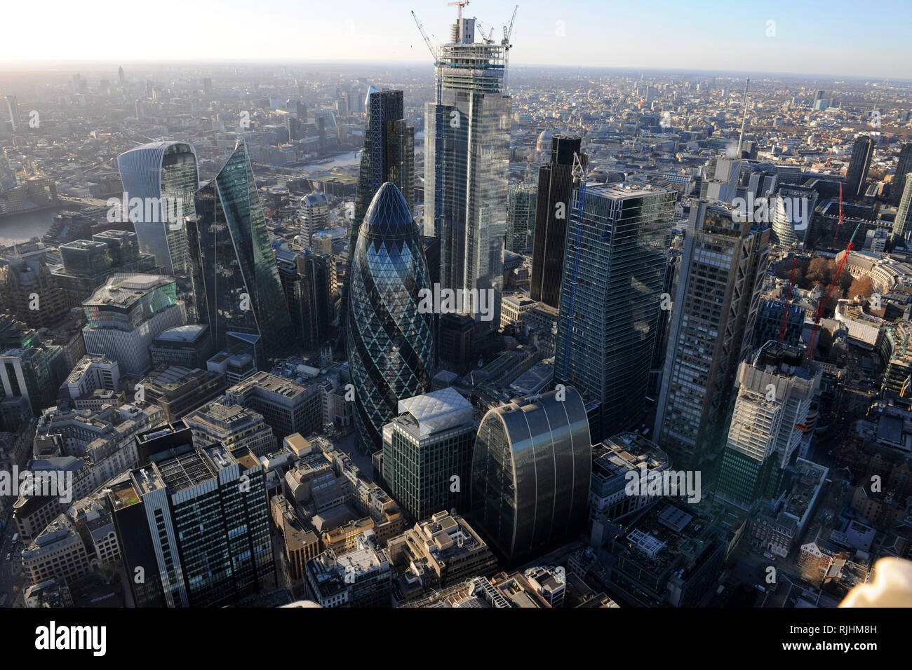 London aerial view skyscrapers skyline hi-res stock photography and ...