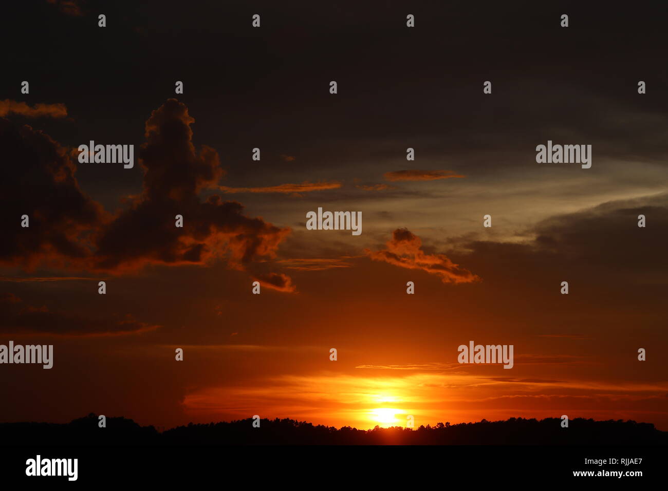 Sunlight in sky hi-res stock photography and images - Alamy