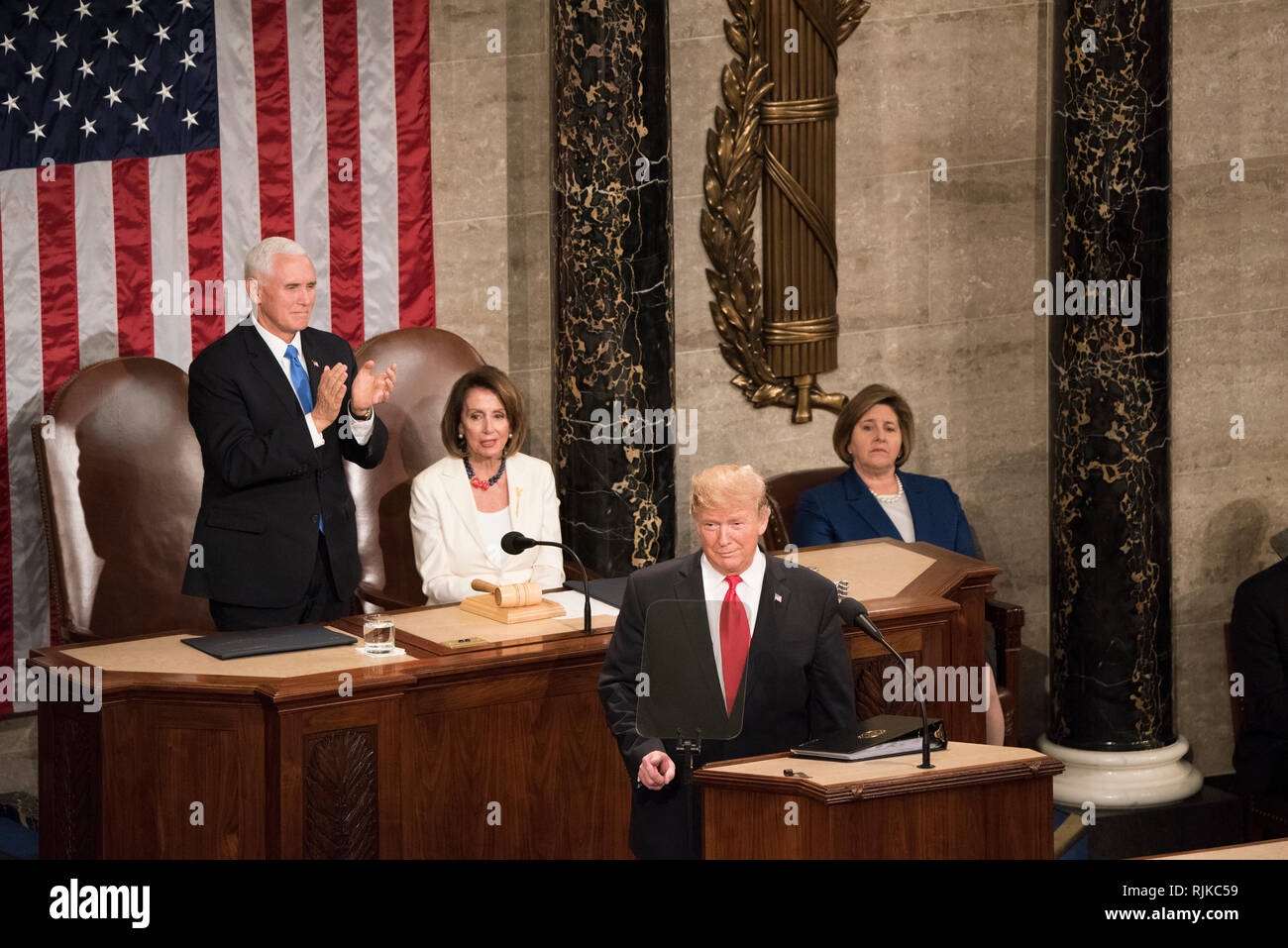 Washington, USA. 05th Feb, 2019. Washington DC, February 5, 2019, USA: President Donald J Trump gives his second State of the Union (SOTU) address as President. House Speaker Nancy Pelosi and Vice President Mike Pence sit behind him in the US Capitol House of Representatives. Credit: Patsy Lynch/Alamy Live News Stock Photo