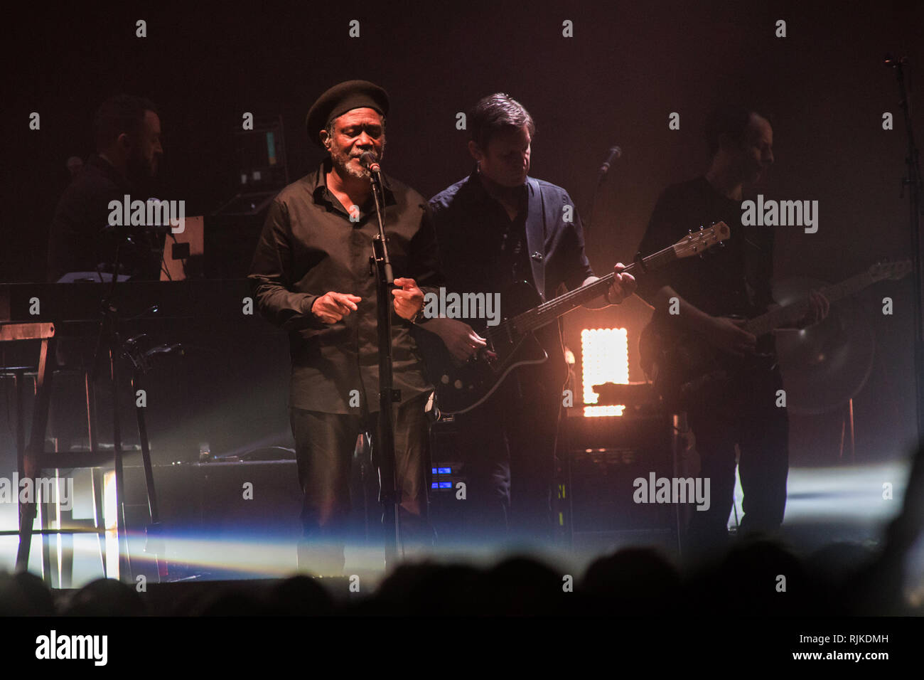 Massive attack band hi-res stock photography and images - Alamy