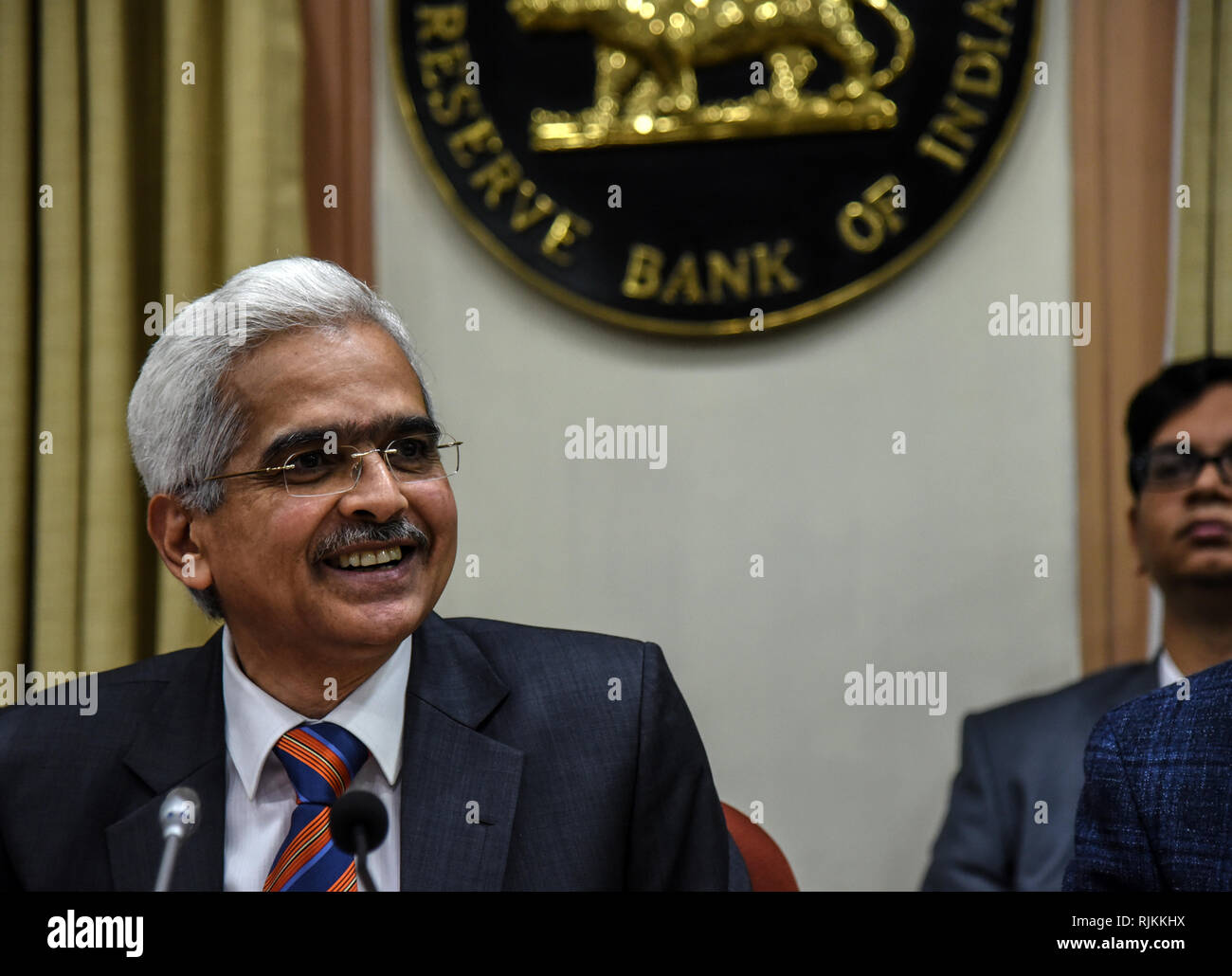 (190207) -- MUMBAI, Feb. 7, 2019 (Xinhua) -- The Reserve Bank of India (RBI) Governor Shaktikanta Das attends a news conference after a monetary policy review in Mumbai, India, Feb. 7, 2019. India's central bank - the Reserve Bank of India (RBI) on Thursday reduced the repo rate, or the interest rate at which it lends money to banks, by a marginal 25 basis points.     The new repo rate now stands at 6.25 percent from the earlier 6.50 percent. (Xinhua/Stringer) Stock Photo