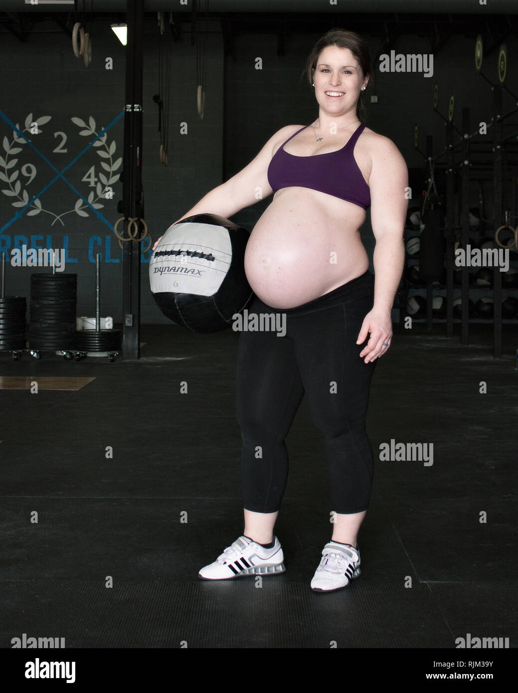 Pregnant crossfit Stock Photo