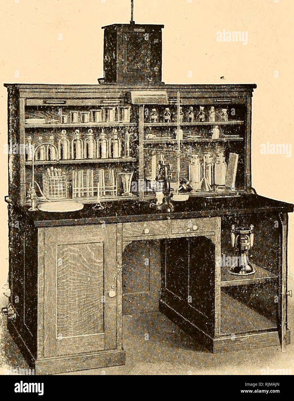 Bacteriological apparatus : pathological, biochemical. Scientific 