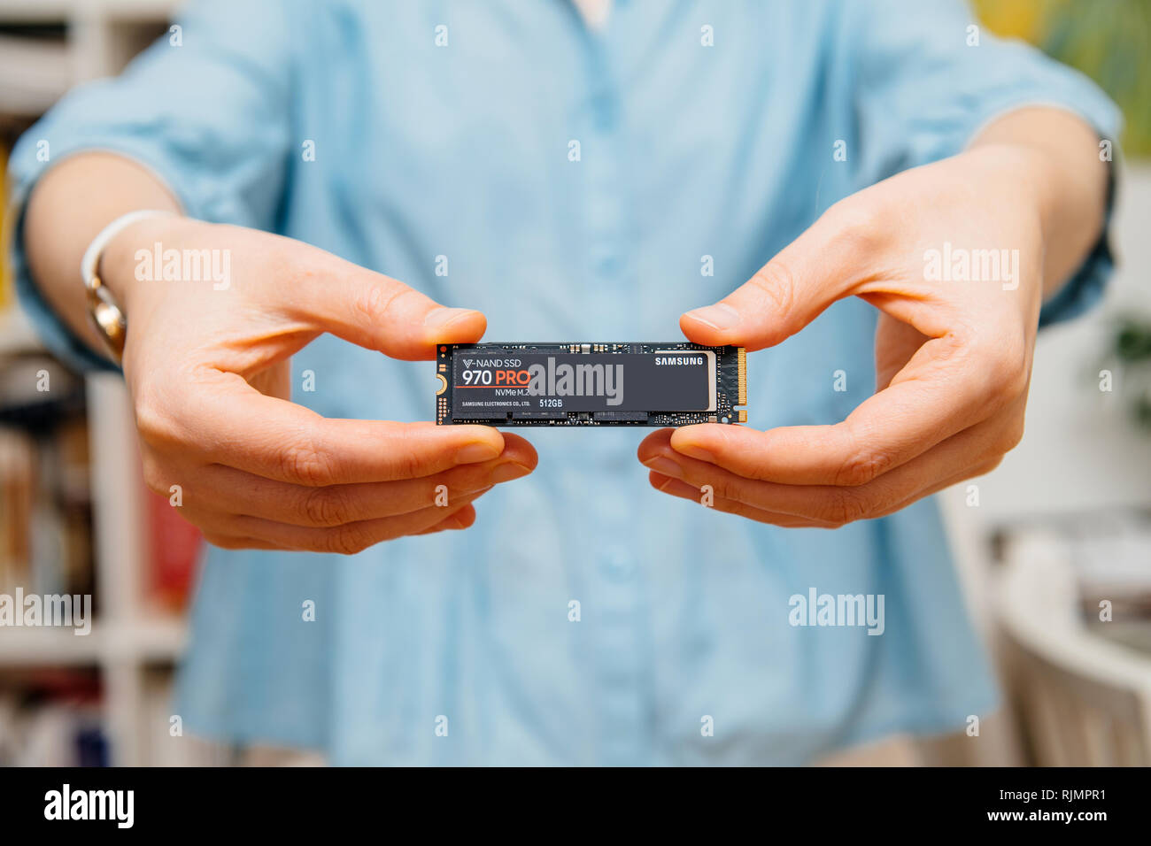 Samsung pro hi-res stock photography and images - Alamy