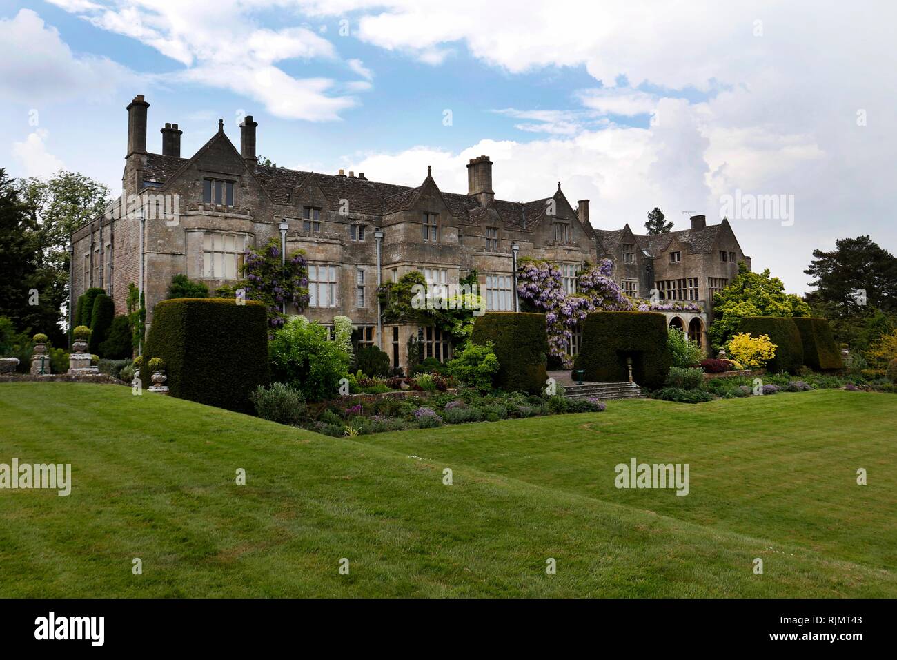 Golden valley cotswolds hires stock photography and images Alamy