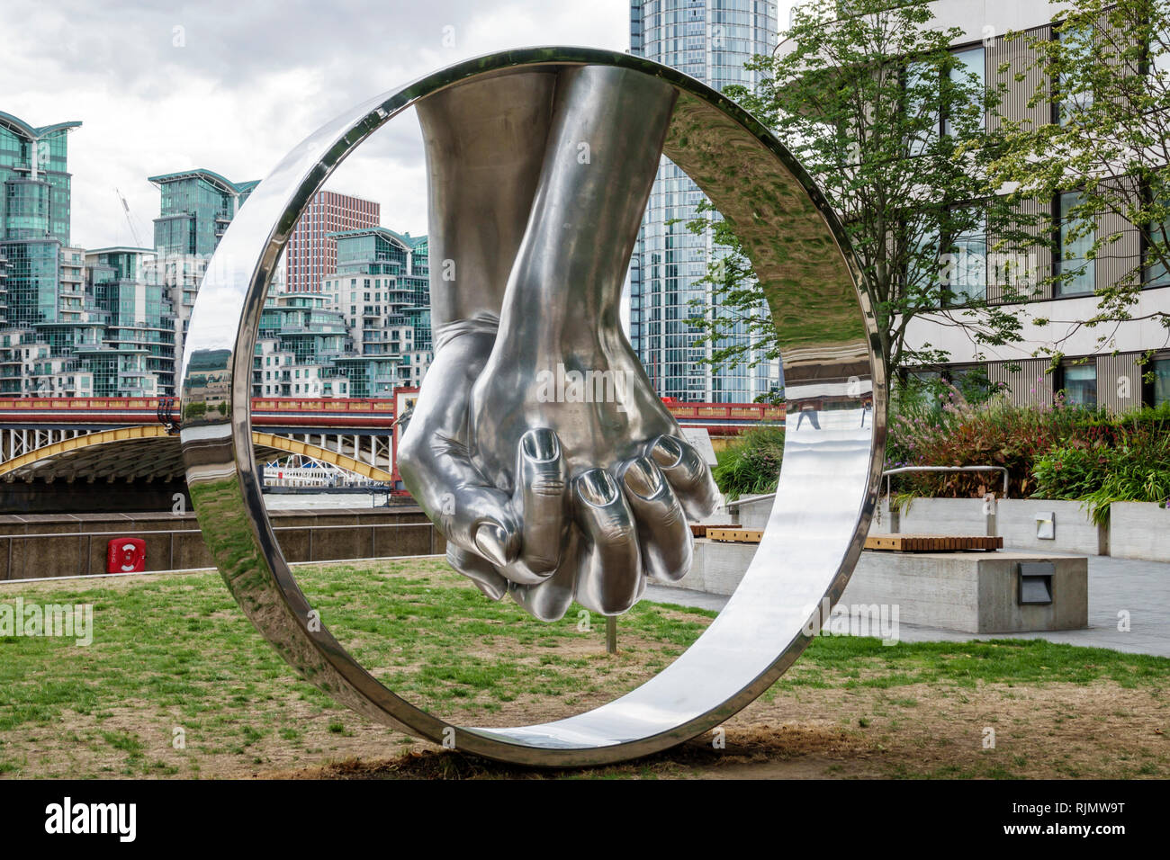 Lorenzo quinn sculpture hires stock photography and images Alamy