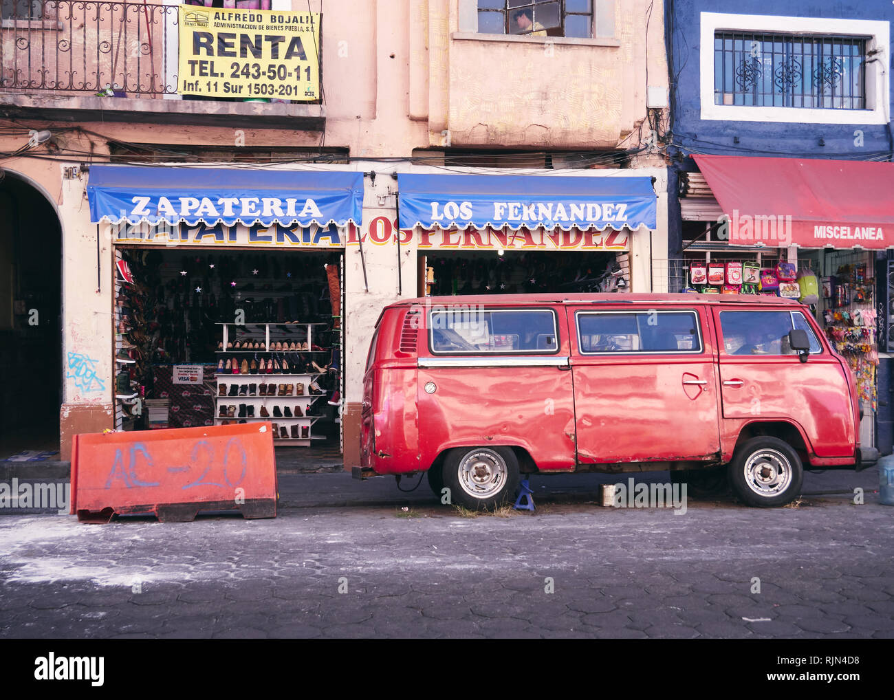 Old red Volkswagen van in the Mexican road, Puebla de Zaragoza, Mexico, in  January 20, 2019 Stock Photo - Alamy