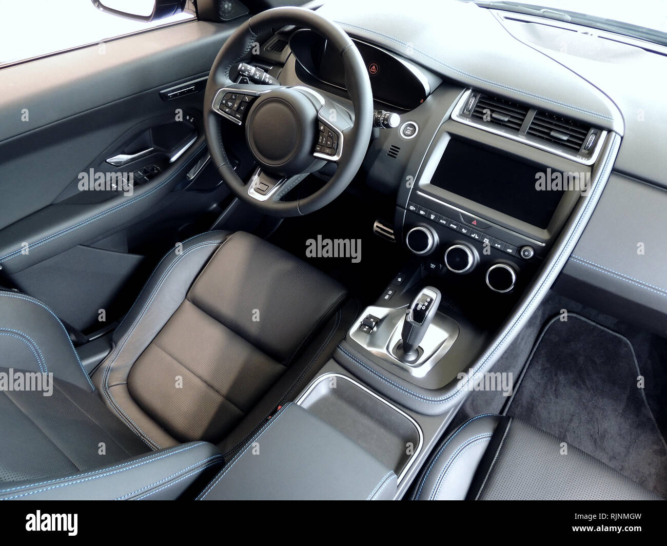 Leather car interior hires stock photography and images Alamy