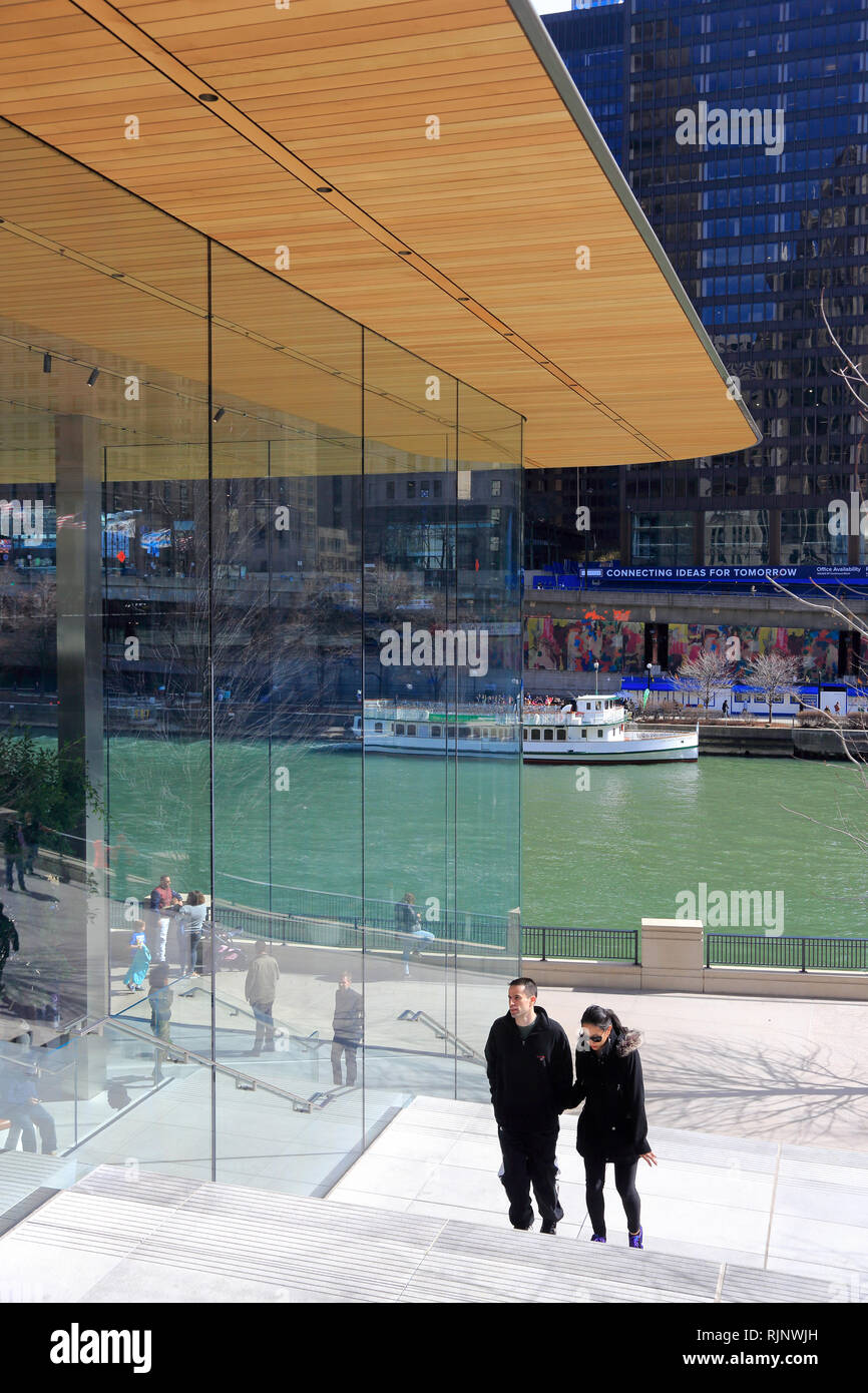 New Apple Store made our of glass on Michigan Avenue - Chicago, IL Stock  Photo - Alamy