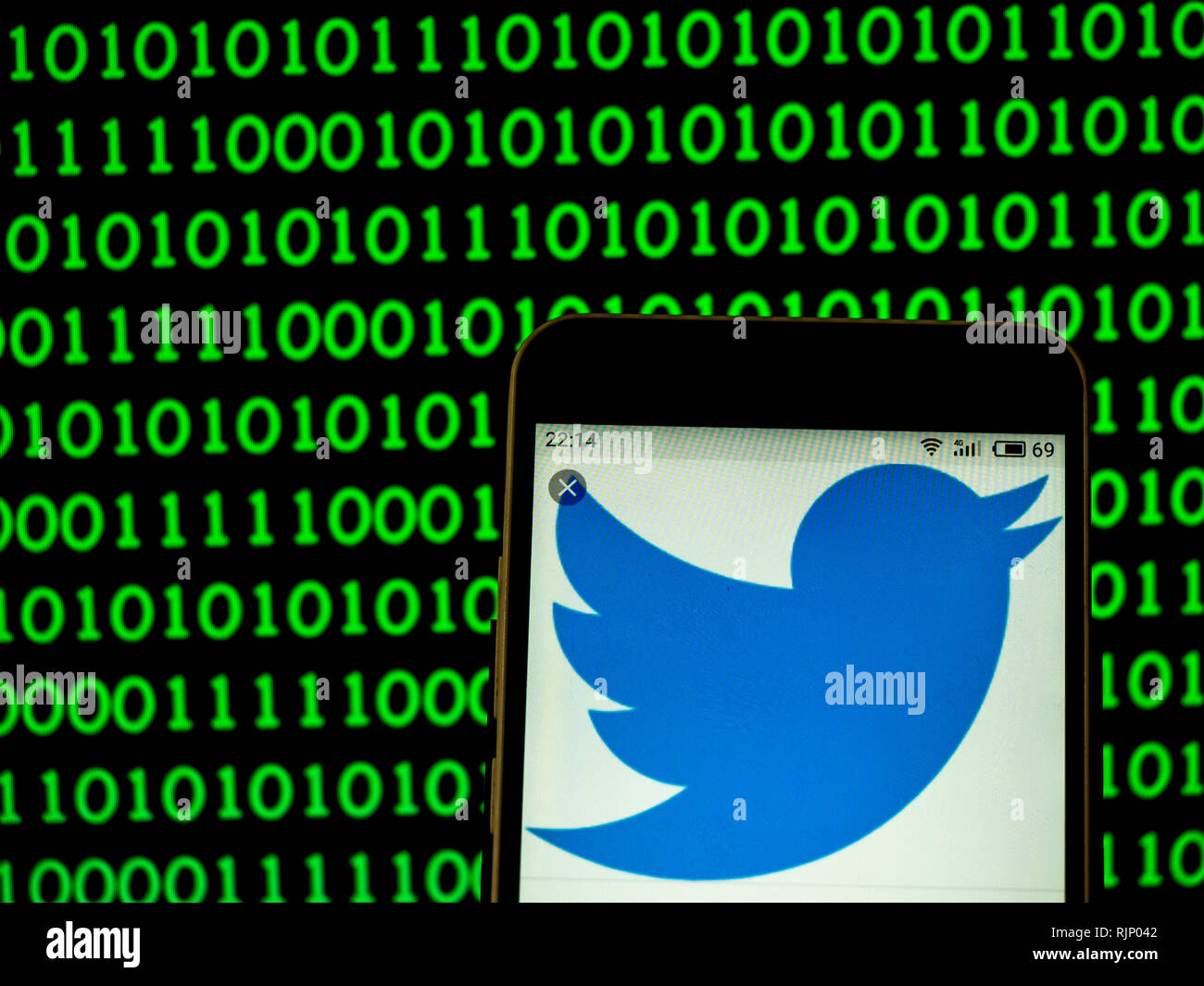 Twitter Inc. Social network company logo seen displayed on smart phone ...