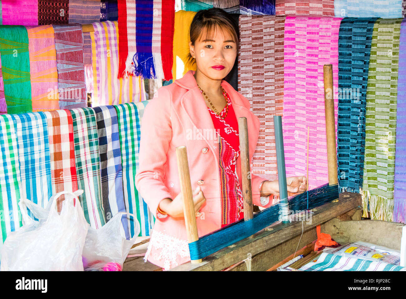 Hill tribe of mae hong son hi-res stock photography and images - Alamy