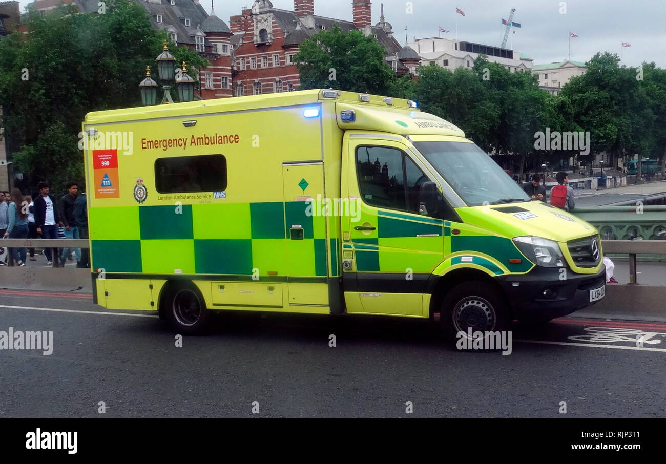 Accident & Emergency ambulance, part of the British, NHS, medical emergency response forces. The National Health Service (NHS) is the public health service in the United Kingdom. Established in 1948 Stock Photo