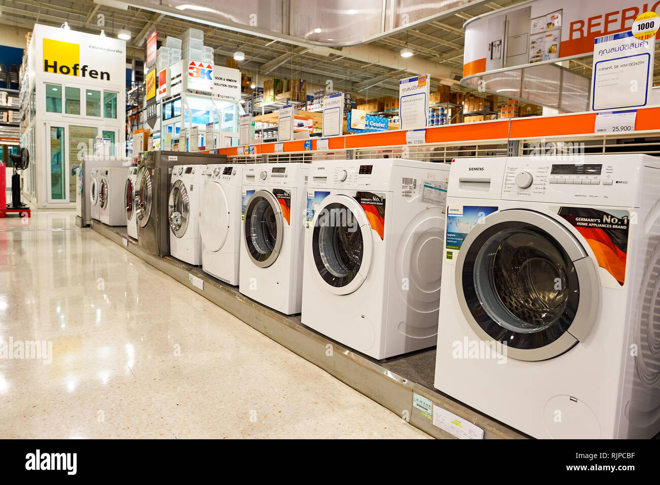 Home Pro Store Homepro hi-res stock photography and images - Alamy