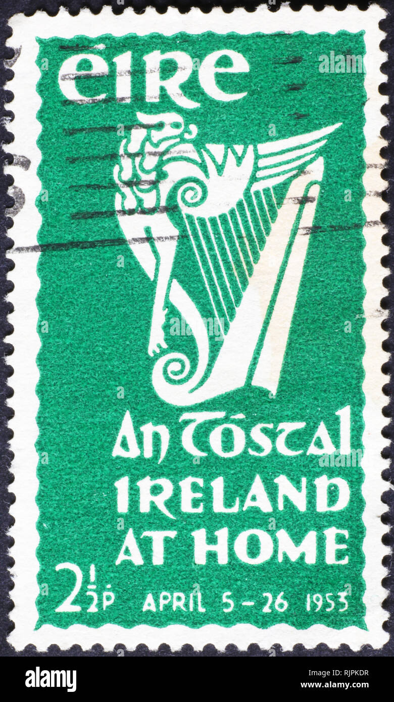 Irish harp on postage stamp Stock Photo Alamy