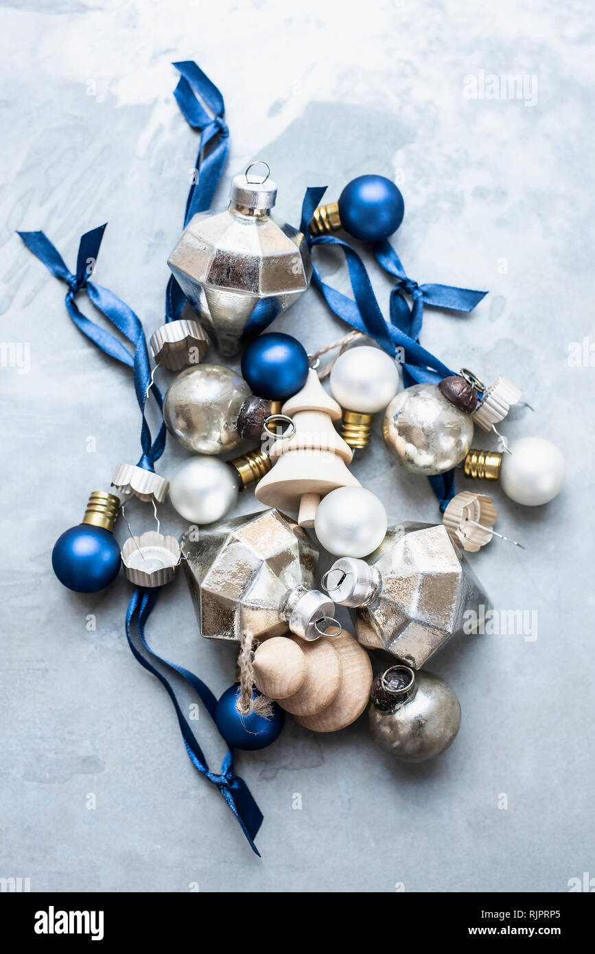 Christmas baubles and ornaments Stock Photo Alamy