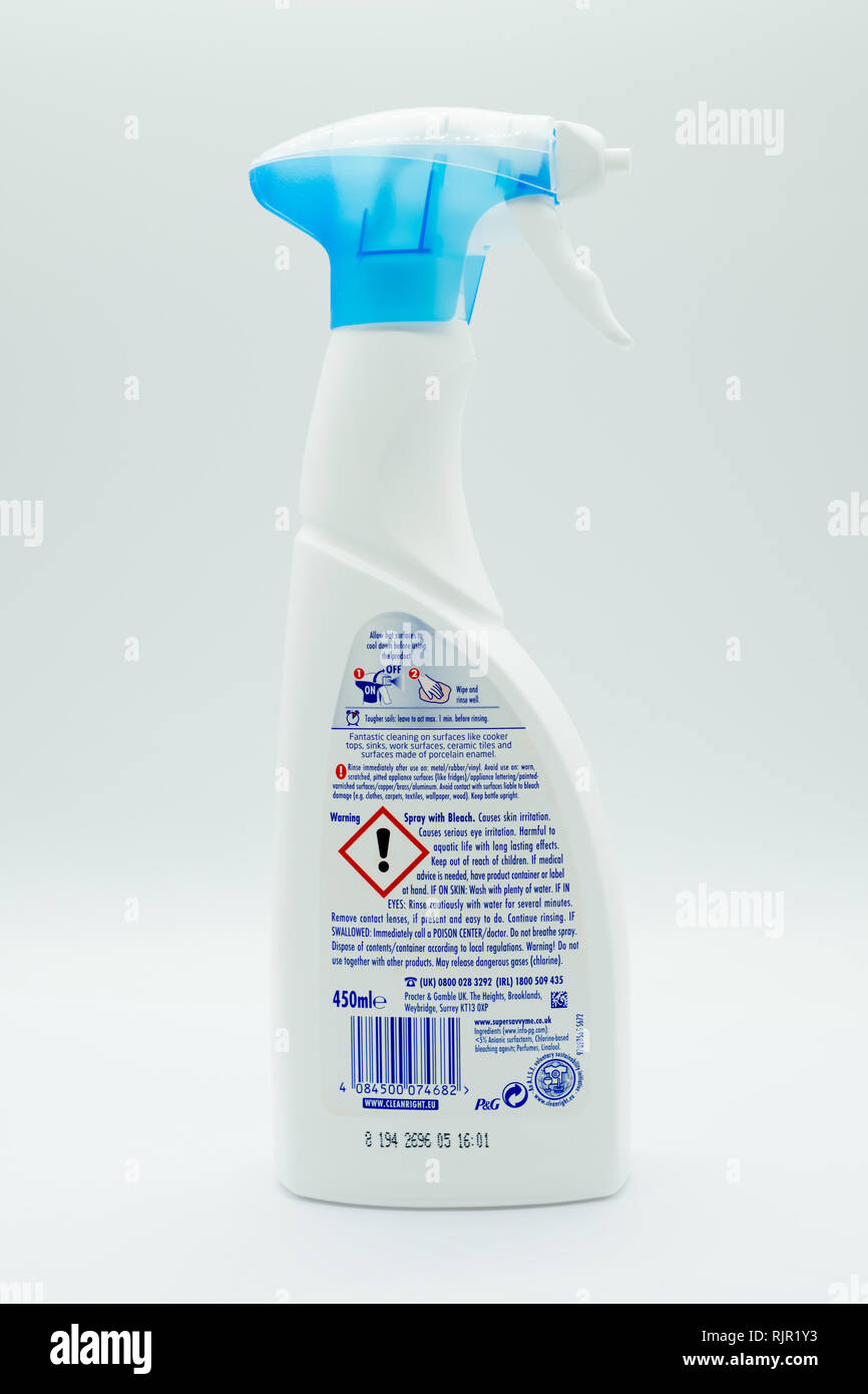 Flash bathroom cleaner hi-res stock photography and images - Alamy