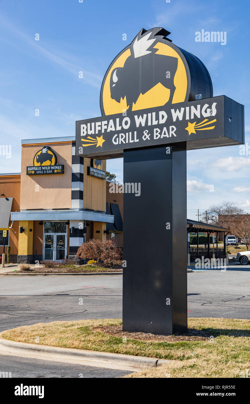 BUFFALO WILD WINGS GRILL AND BAR, South Burlington