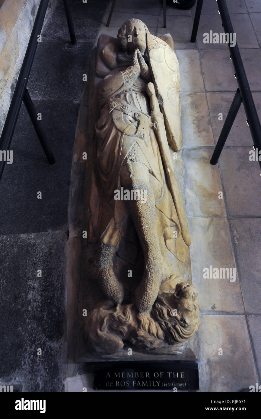 Robert de Ros, Baron of Helmsley, effigy in Romanesque Temple Church built 1185 by Knight Templars known from Dan Brown's 2003 best-selling novel The  Stock Photo