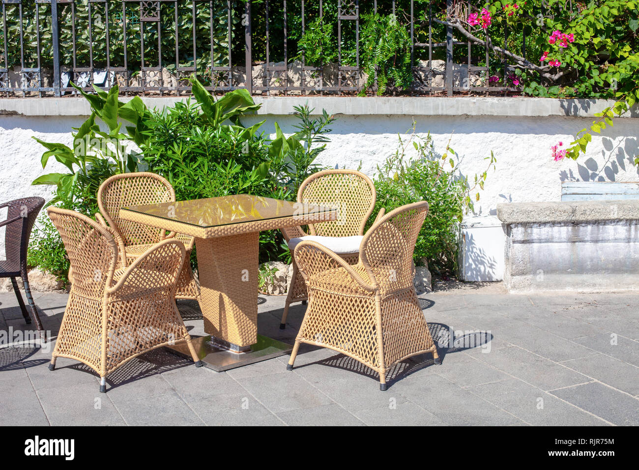 Page 2 - Wicker Furniture High Resolution Stock Photography and Images -  Alamy