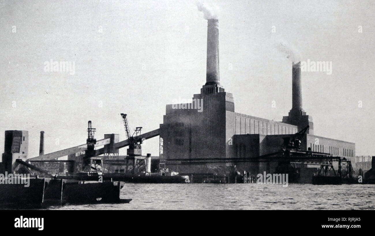Battersea power station archive hi-res stock photography and images - Alamy