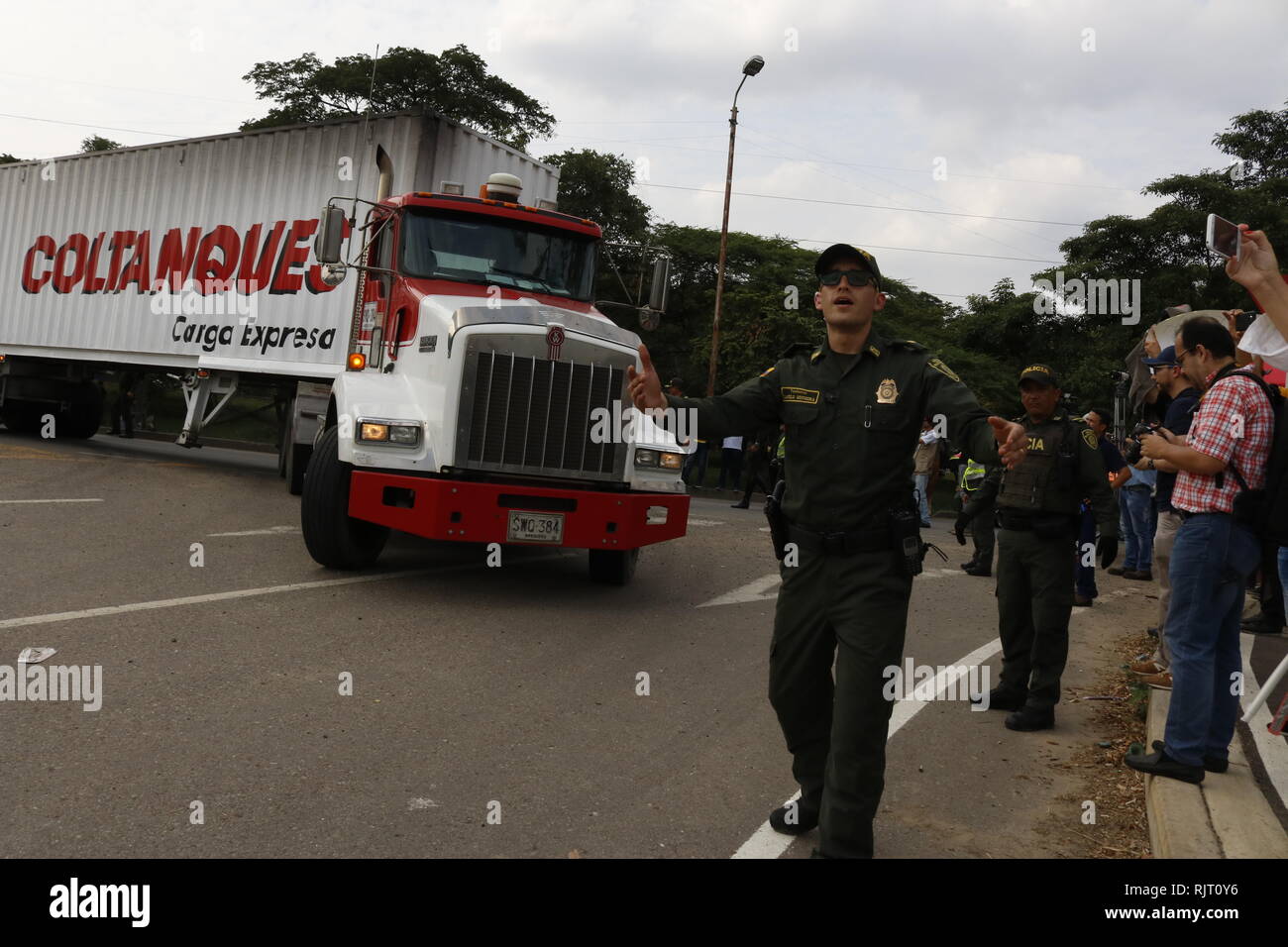 Cucuta, Colombia. 07th Feb, 2019. A truck carrying relief supplies for Venezuela drives to a camp on the Tienditas bridge near the border town of the Colombian border town of Cucuta. The self-proclaimed Venezuelan interim president Guaido wants to have humanitarian aid sent from Colombia to Venezuela for the suffering population in the coming days. President Maduro refuses. He considers the supplies to be a pretext for US military intervention in the country. Credit: Benjamin Rojas/dpa/Alamy Live News Stock Photo