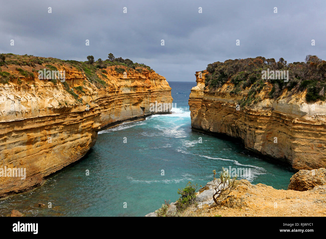 Visit Australia.  Scenics and views along the Great Ocean Road, Loch Ard Gorge and The Grotto Stock Photo
