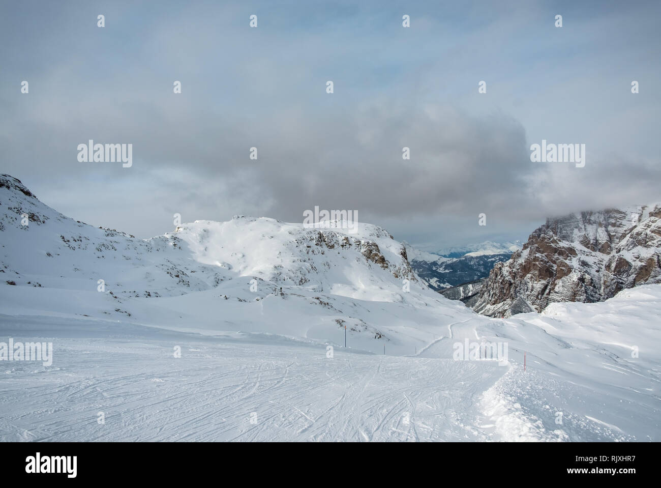 Clouds carrying snow in the italian alps Stock Photo - Alamy