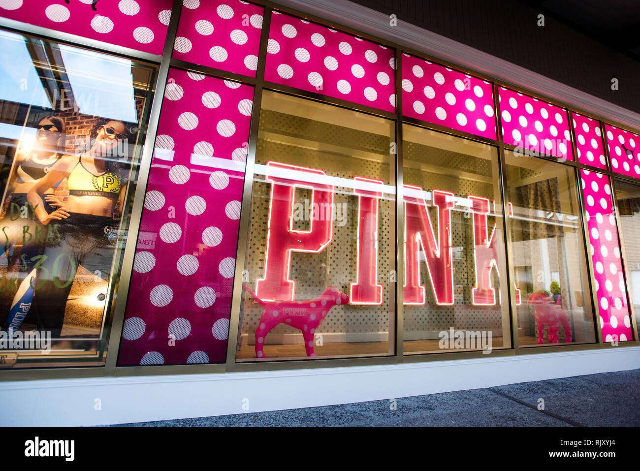 Victorias secret pink hi-res stock photography and images - Alamy