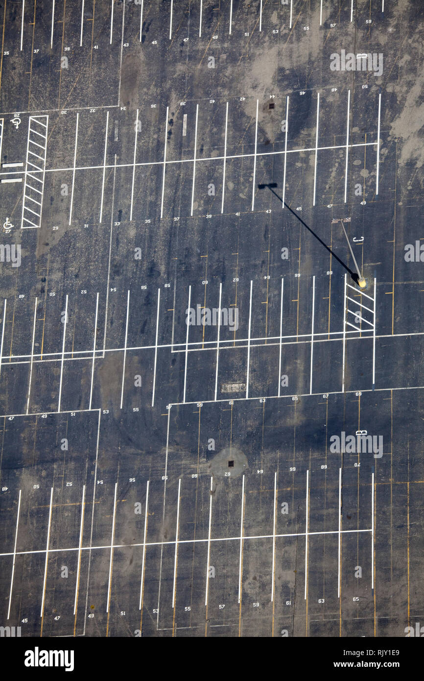 Overhead of parking lot hi-res stock photography and images - Alamy