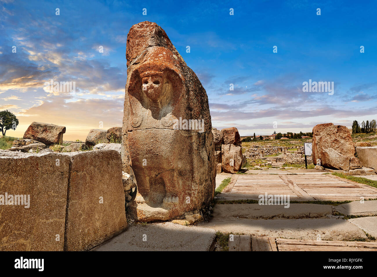 Alaca hoyuk sphinx gate hi-res stock photography and images - Alamy