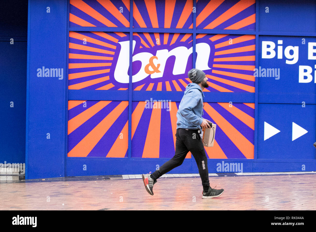 Blackpool, Lancashire. 8th February, 2019. UK Weather. Man rushing to