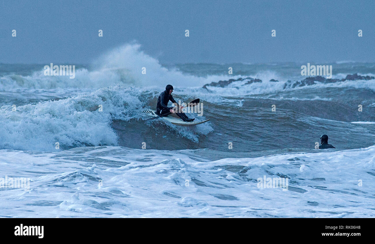 News weather surfing hires stock photography and images Alamy