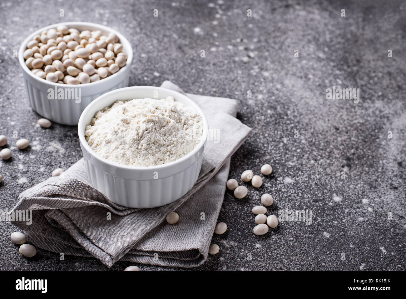 Gluten free soy bean flour Stock Photo Alamy