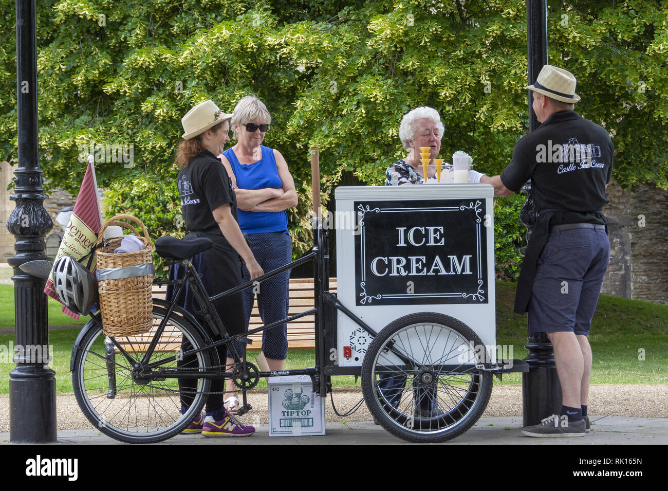 Traditional ice cream cart in Newark, England, UK Stock Photo Alamy