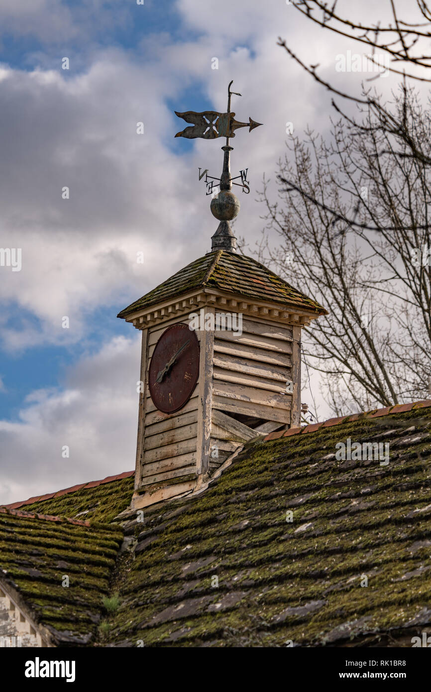 Timber weather vane hires stock photography and images Alamy