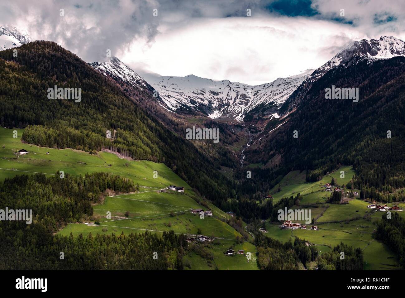 Cloudy mountain HD wallpaper Stock Photo