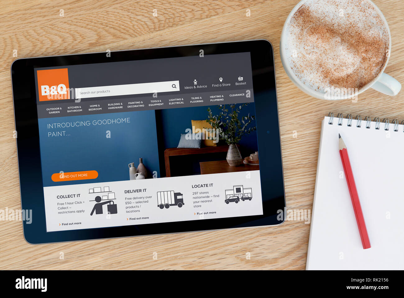 B&q logo hi-res stock photography and images - Alamy