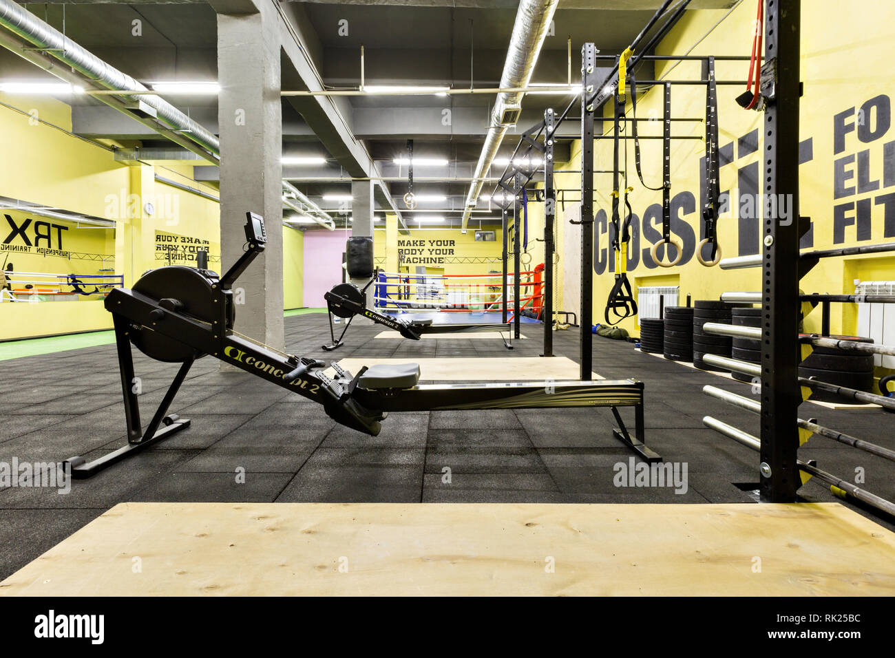 Gym Room Fitness Center Equipment High Resolution Stock Photography And Images Alamy Gym Room Fitness Center Equipment High Resolution Stock Photography And Images Alamy
