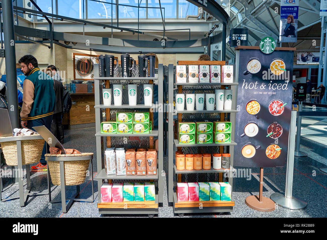 CHICAGO, IL CIRCA APRIL, 2016 Starbucks Cafe at O'Hare Airport