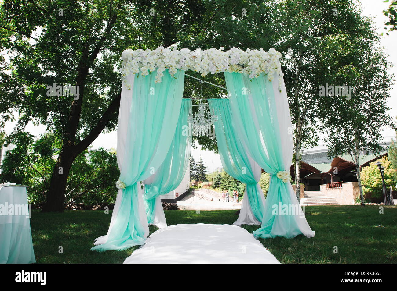 wedding ceremony decoration, wedding arch Stock Photo - Alamy