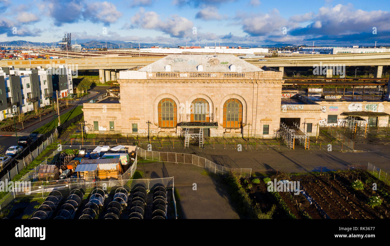 Oakland train station hires stock photography and images Alamy