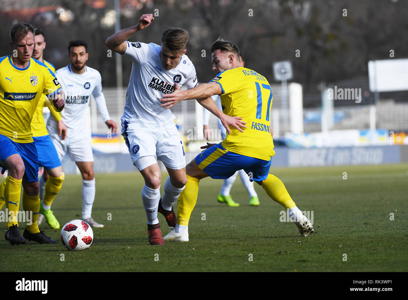 goalkeeper Niclas Thiede of SC Verl looks on during the 3. Liga match  News Photo - Getty Images