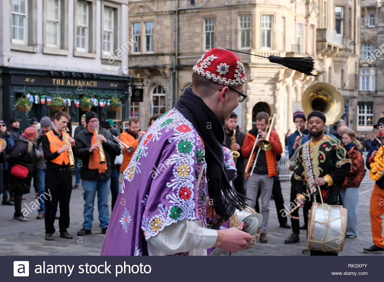 Edinburgh, United Kingdom. 9th February 2019. Thrill the City performing on the Royal Mile, Edinburgh Blues and Jazz Festival. From Thursday 7th February to Saturday 9th February, Thrill presents eleven concerts that highlight the best of the new Brussels jazz scene in some iconic Edinburgh venues: The Queen’s Hall, The Jazz Bar, St Brides Centre and on the High Street. Credit: Craig Brown/Alamy Live News Stock Photo