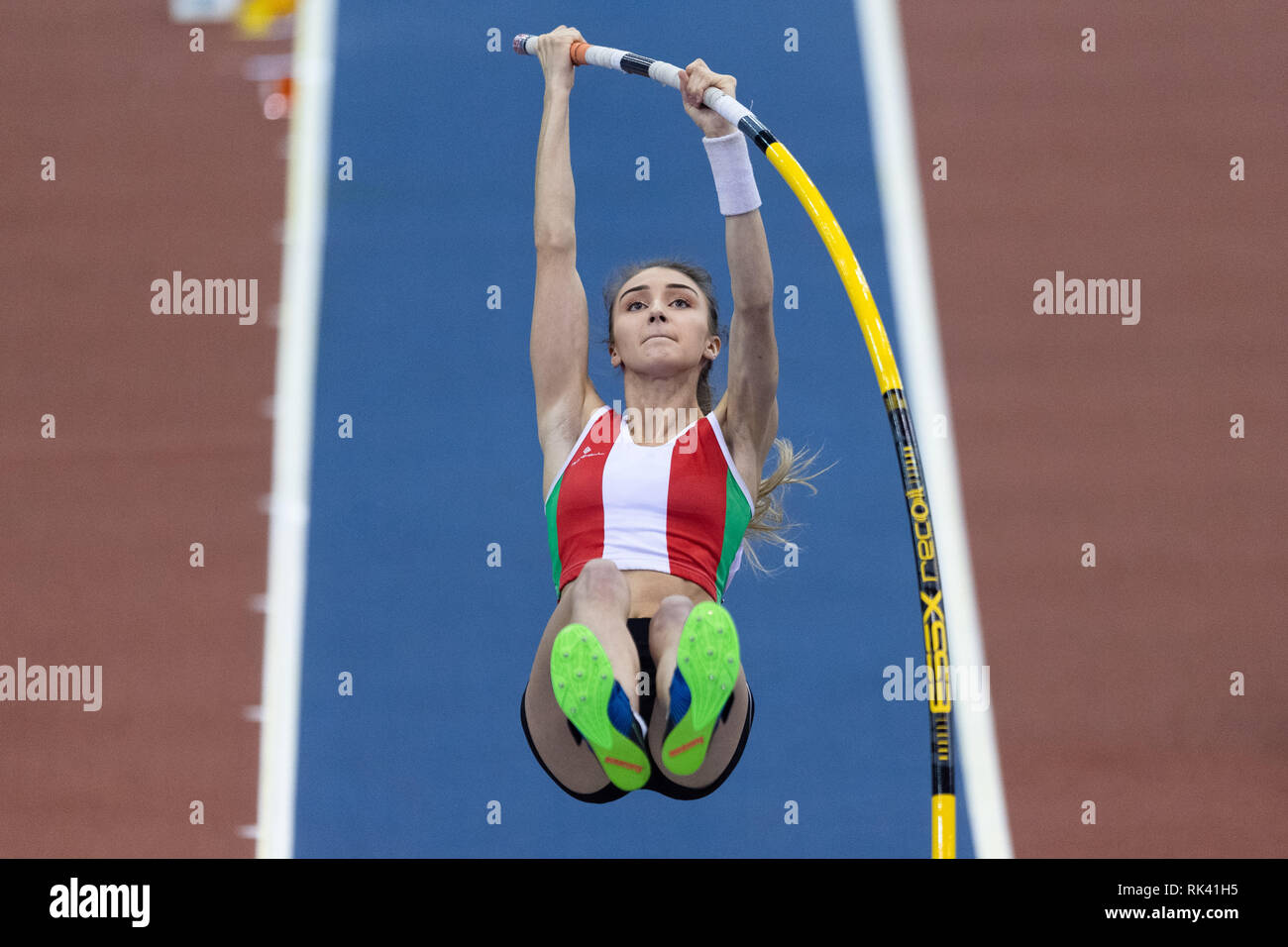 Birmingham, UK. 09th Feb, 2019. Felicia Miloro in Women Pole Vault Finals during SPAR British Athletics Indoor Championships 2019 at Arena Birmingham on Saturday, 09 February 2019. BIRMINGHAM ENGLAND. (Editorial use only, license required for commercial use. No use in betting, games or a single club/league/player publications.) Credit: Taka G Wu/Alamy News Credit: Taka Wu/Alamy Live News Stock Photo