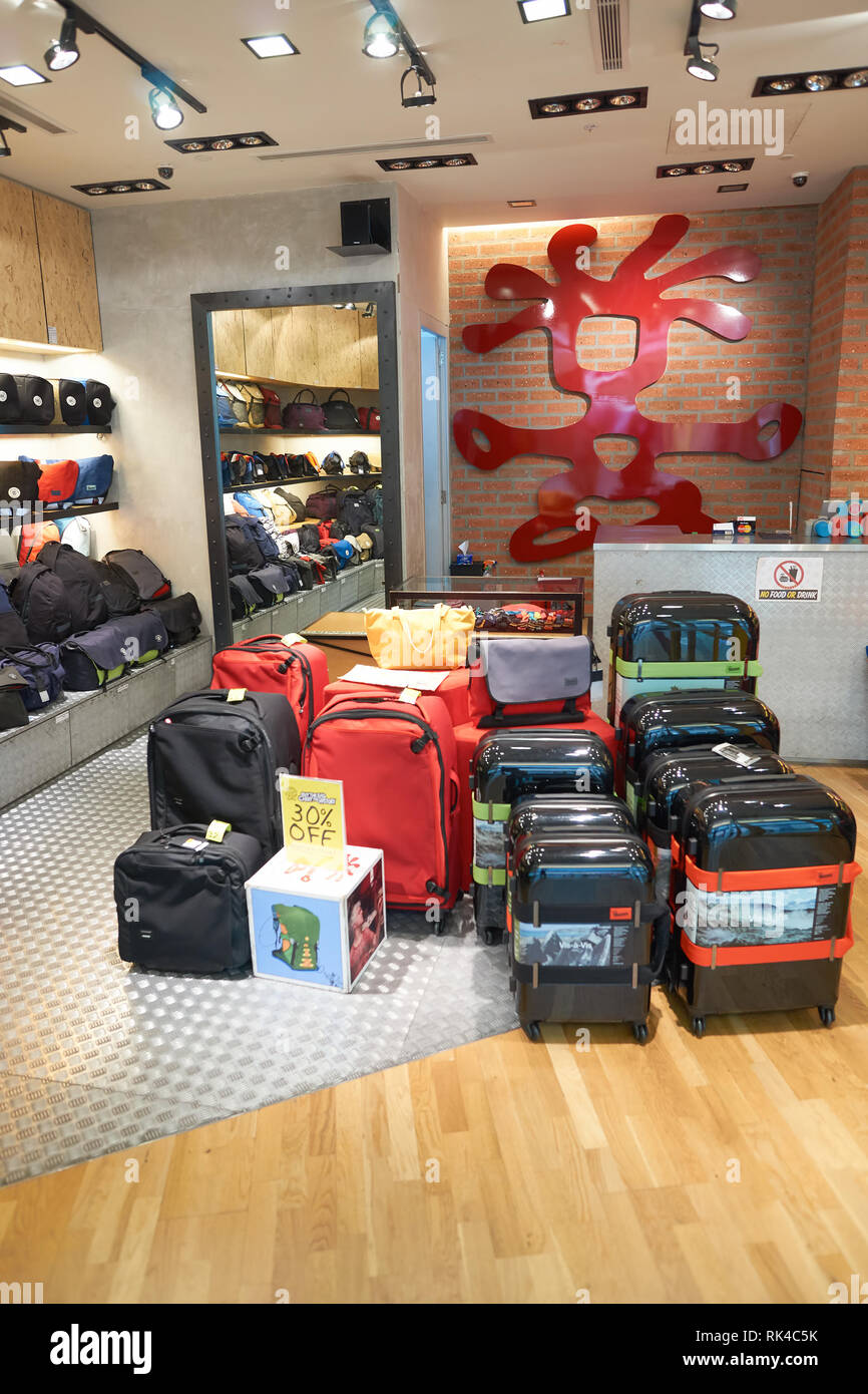 KUALA LUMPUR, MALAYSIA - MAY 09, 2016: Crumpler store in Suria KLCC. Suria  KLCC is a shopping mall is located in the Kuala Lumpur City Centre district  Stock Photo - Alamy