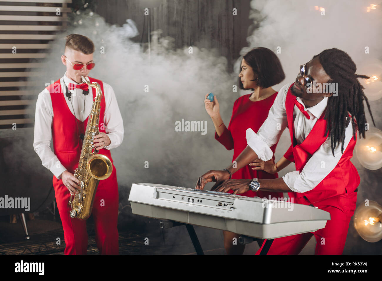 rock and roll band Stock Photo - Alamy