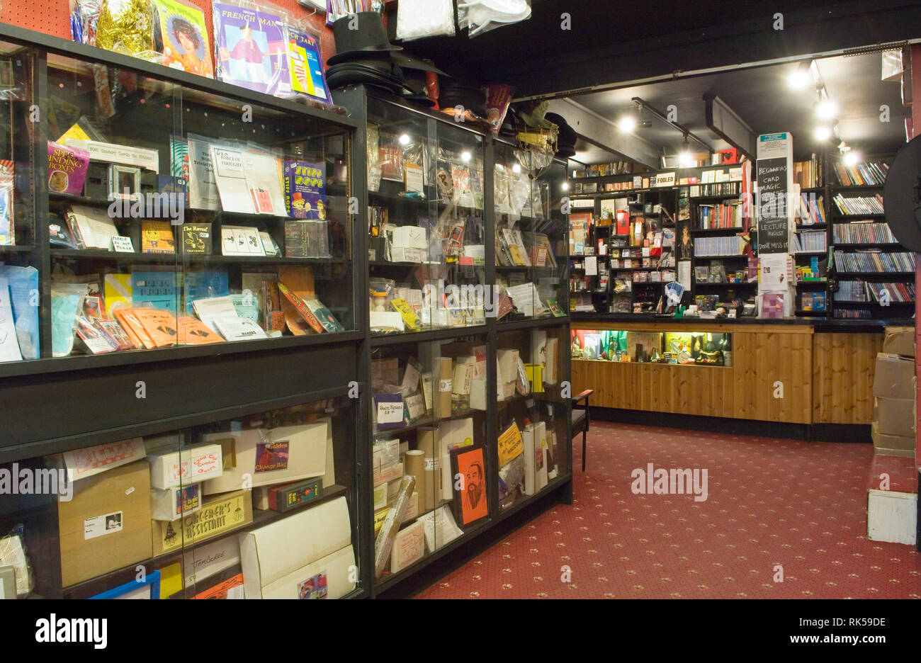 International magic store hires stock photography and images Alamy