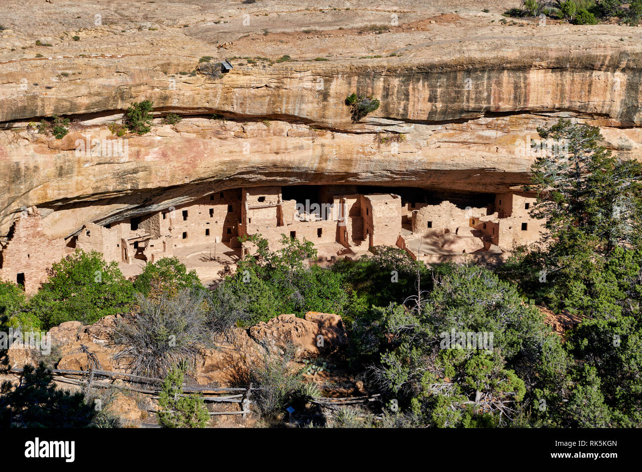Spruce Tree House, Cliff dwellings in Mesa-Verde-National Park, UNESCO world heritage site, Colorado, USA, North America Stock Photo