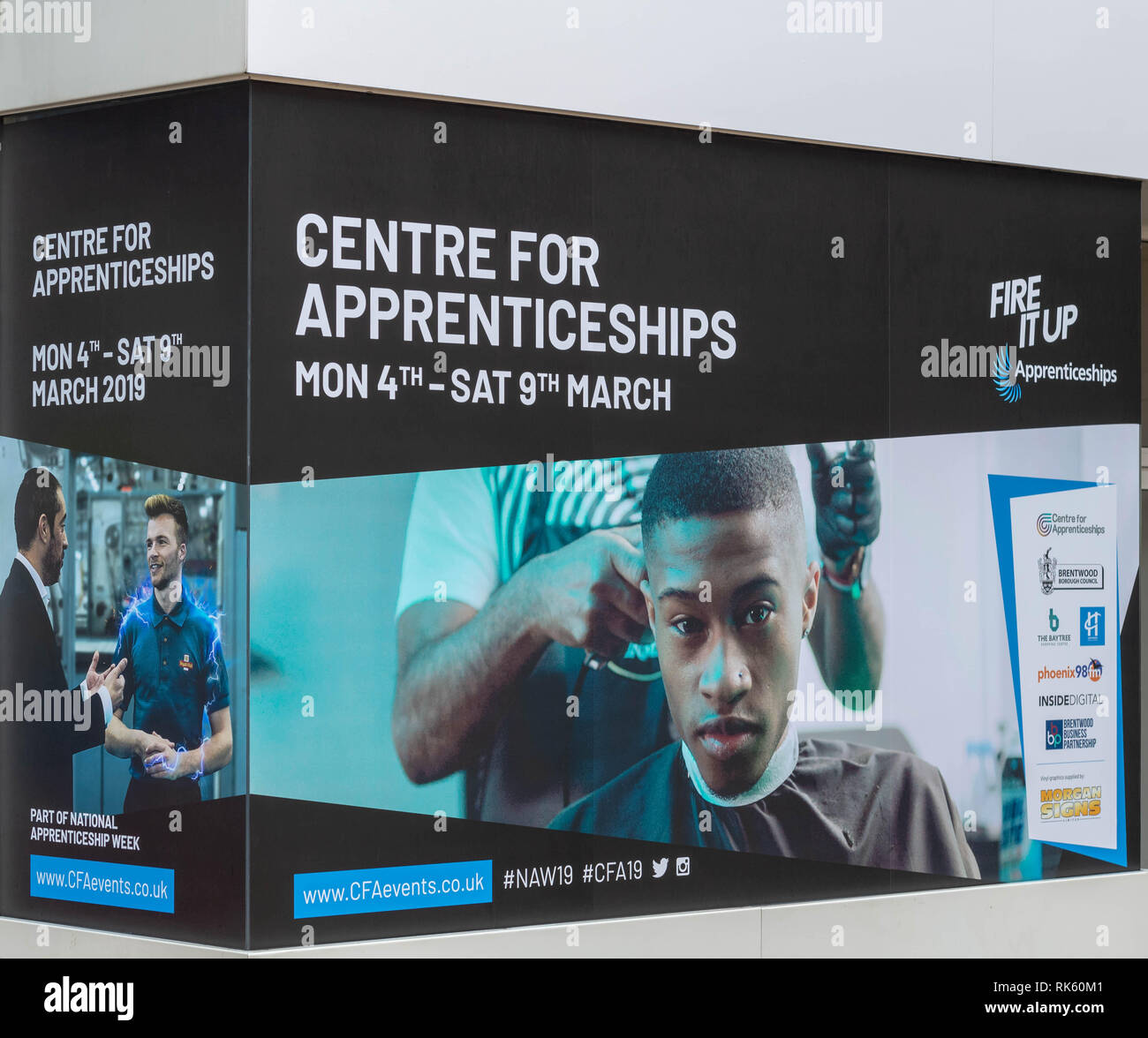 Pop up center for apprenticeships shop hi-res stock photography and ...